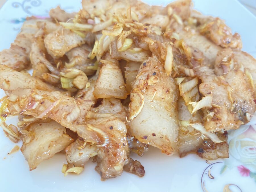 Thịt rang sả